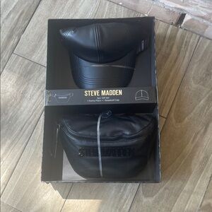 Steve Madden Women’s 2 PC Gift Set